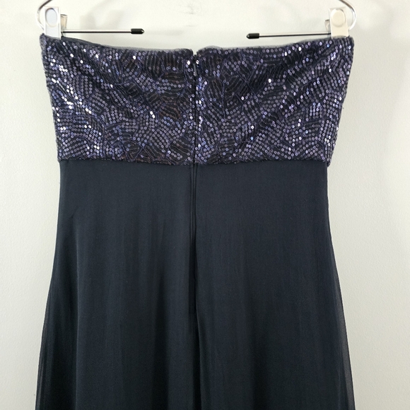 Tadashi Collection Navy Blue Strapless Sweetheart Sequin and Silk Gown Size 4 - Picture 5 of 7